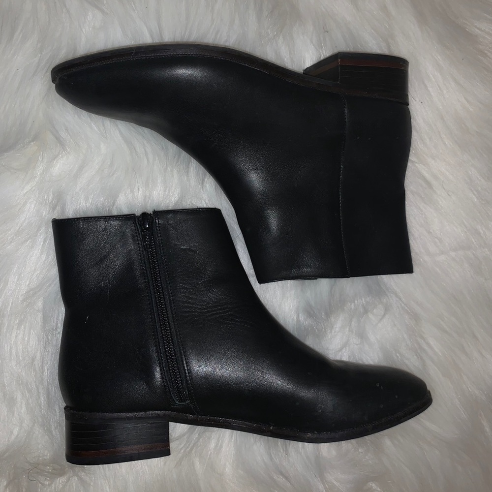 100% Genuine Leather bootie